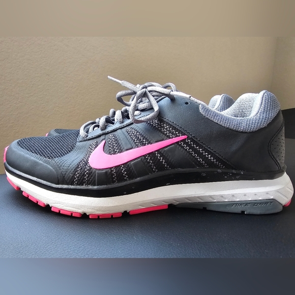 Nike Women's Dart Running Shoes - Picture 2 of 6